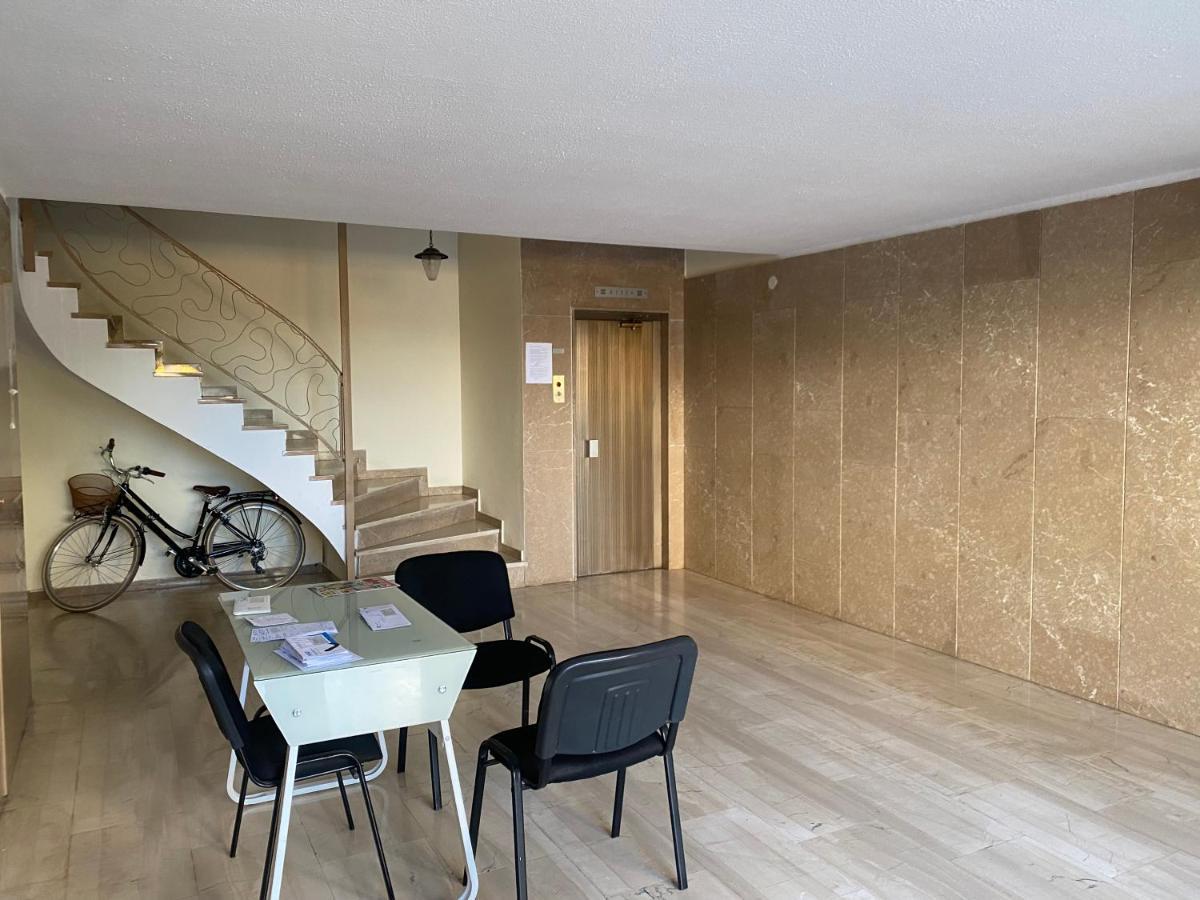The Glyfada Hideaway Apartment Athena Bagian luar foto
